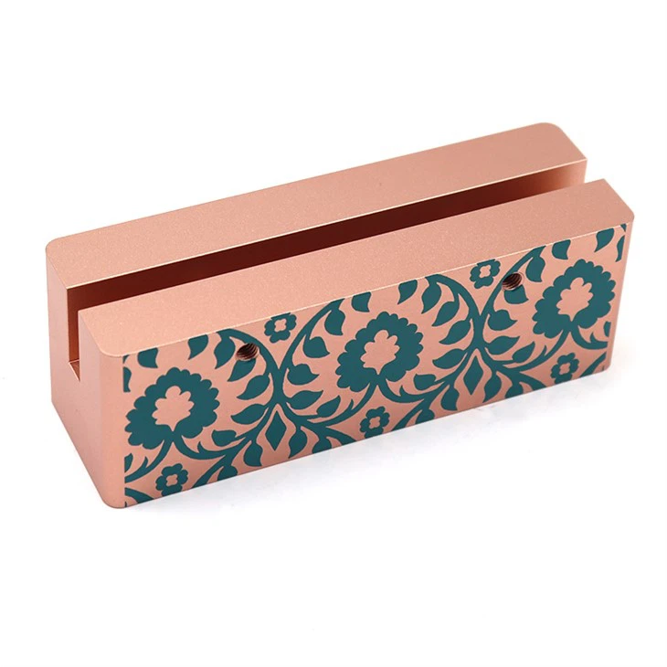 सिल्क स्क्रीन के साथ सीएनसी मशीनीकृत एनोडाइज्ड एल्यूमिनियम पार्ट्स